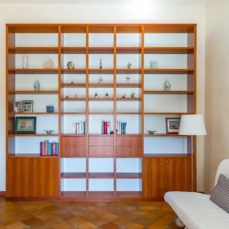 Casa 45 סלרנו