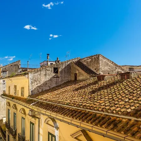 Casa 45 - In Centro Storico Vicino Al Teatro Verdi E Al Crescent Apartmán