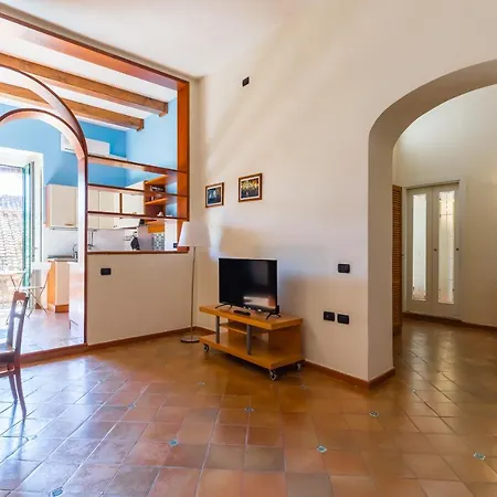 Apartmán Casa 45 - In Centro Storico Vicino Al Teatro Verdi E Al Crescent